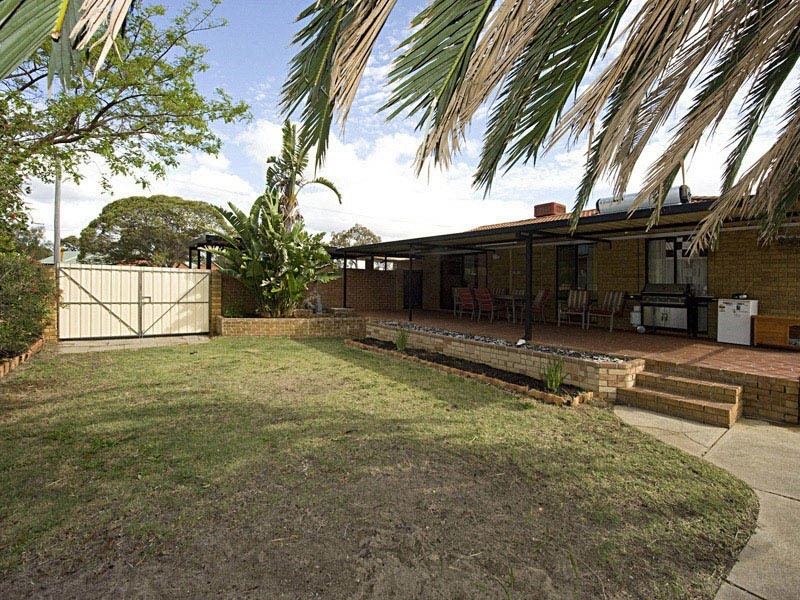 15 Patrick Way, Huntingdale WA 6110