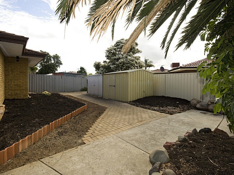 15 Patrick Way, Huntingdale WA 6110