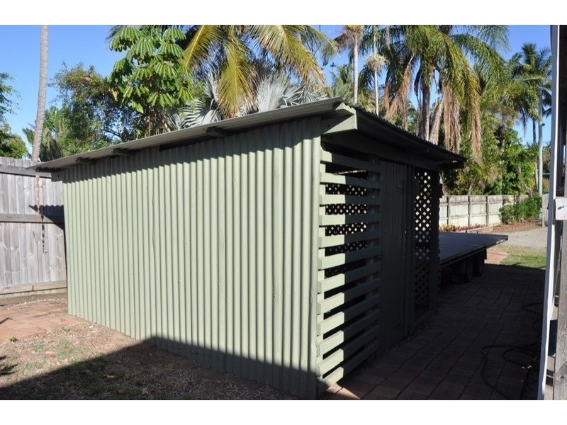 24 Swan Street, Slade Point QLD 4740