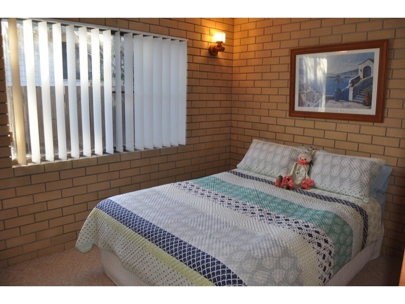24 Swan Street, Slade Point QLD 4740