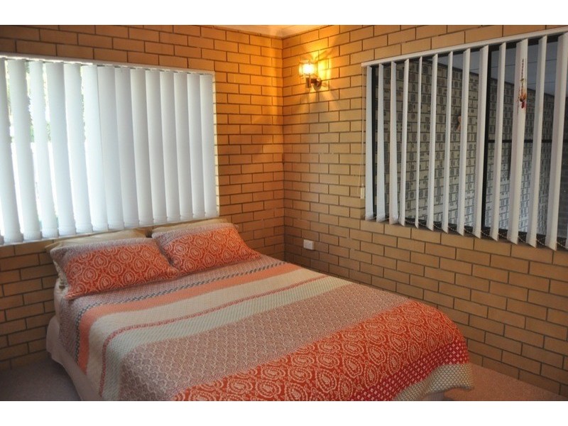 24 Swan Street, Slade Point QLD 4740