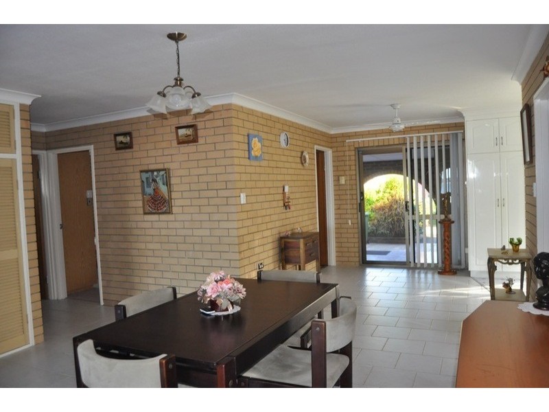 24 Swan Street, Slade Point QLD 4740