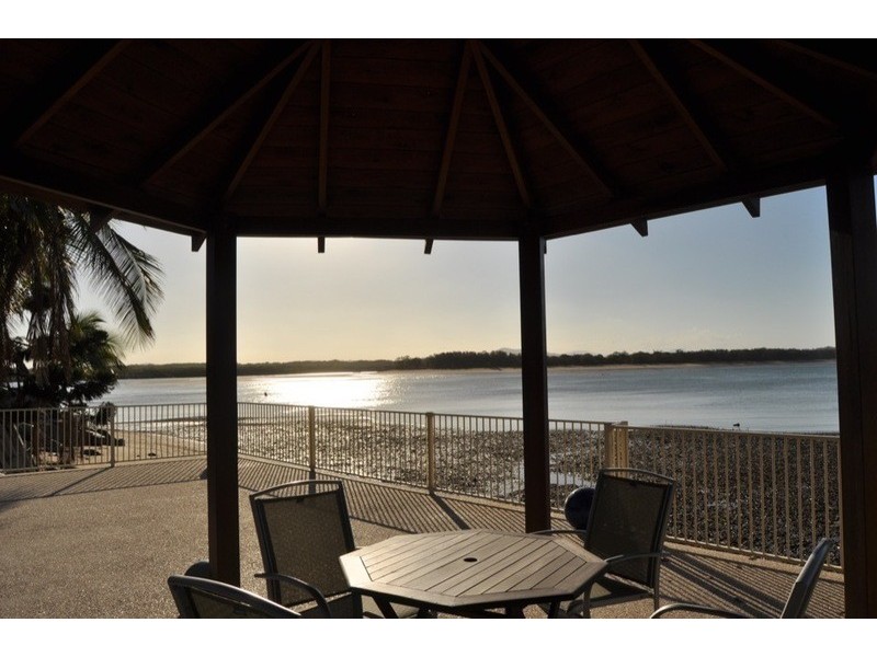 24 Swan Street, Slade Point QLD 4740
