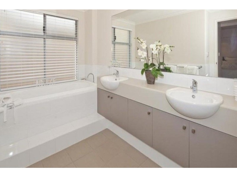 16A Dalkeith Road, Nedlands WA 6009