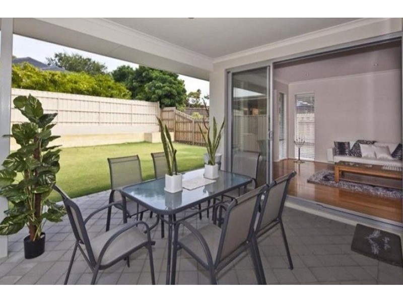 16A Dalkeith Road, Nedlands WA 6009