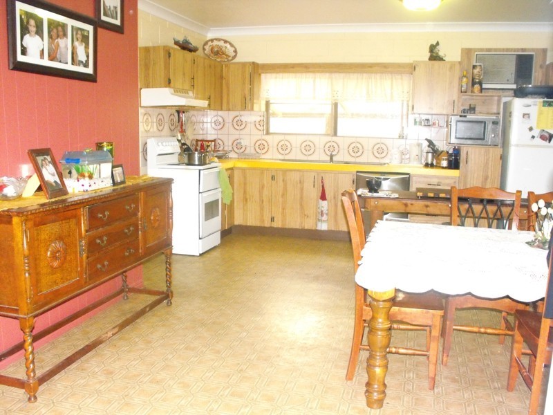 23 Etna Road, Mount Kelly QLD 4807