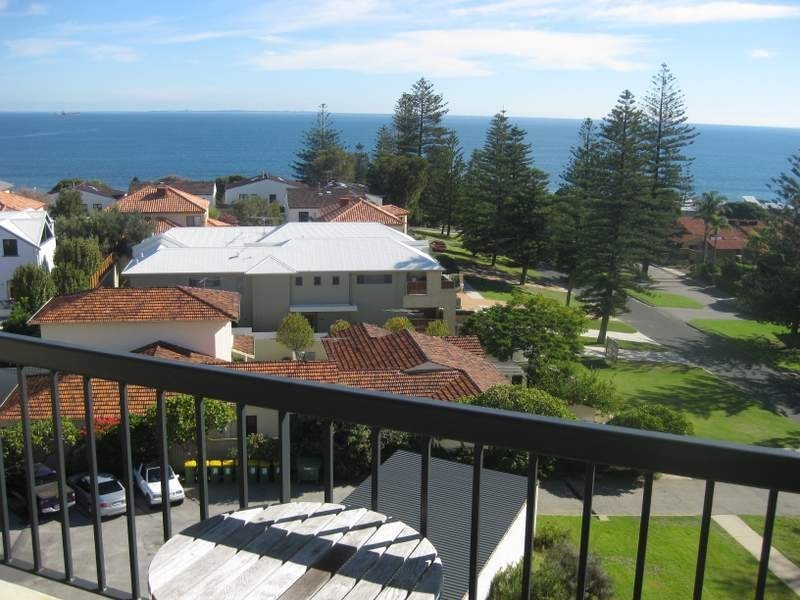 14/19 Broome Street, Cottesloe WA 6011