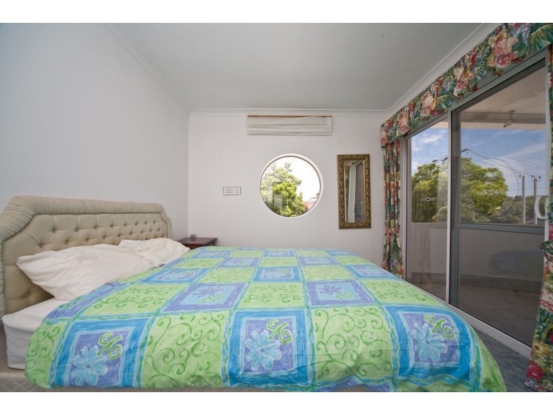 2b  Sulman Ave, Salter Point WA 6152