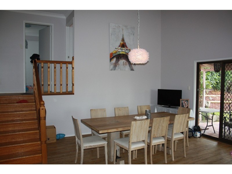 9 Nyeena Street, Belmont QLD 4153