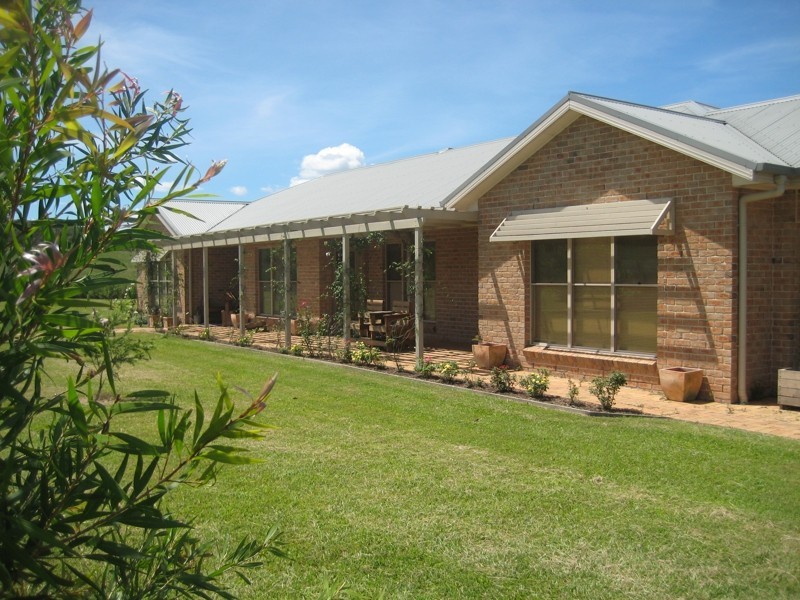 2 Halloran Road, Tea Gardens NSW 2324