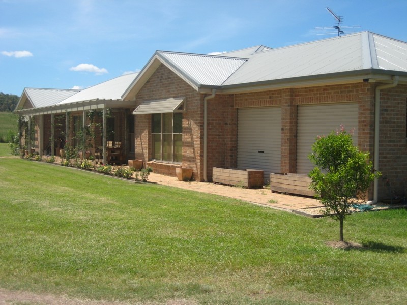 2 Halloran Road, Tea Gardens NSW 2324