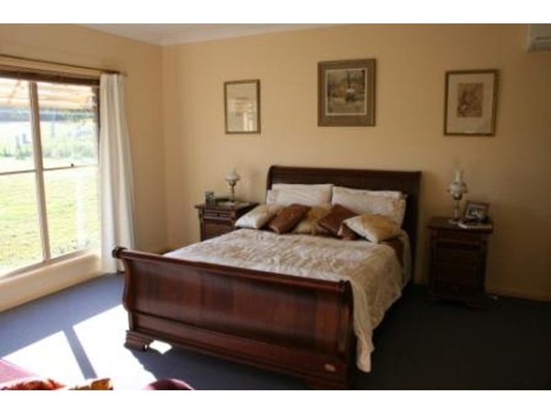 2 Halloran Road, Tea Gardens NSW 2324