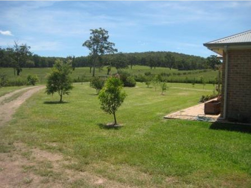 2 Halloran Road, Tea Gardens NSW 2324