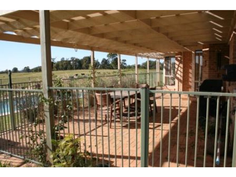 2 Halloran Road, Tea Gardens NSW 2324