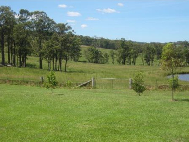 2 Halloran Road, Tea Gardens NSW 2324