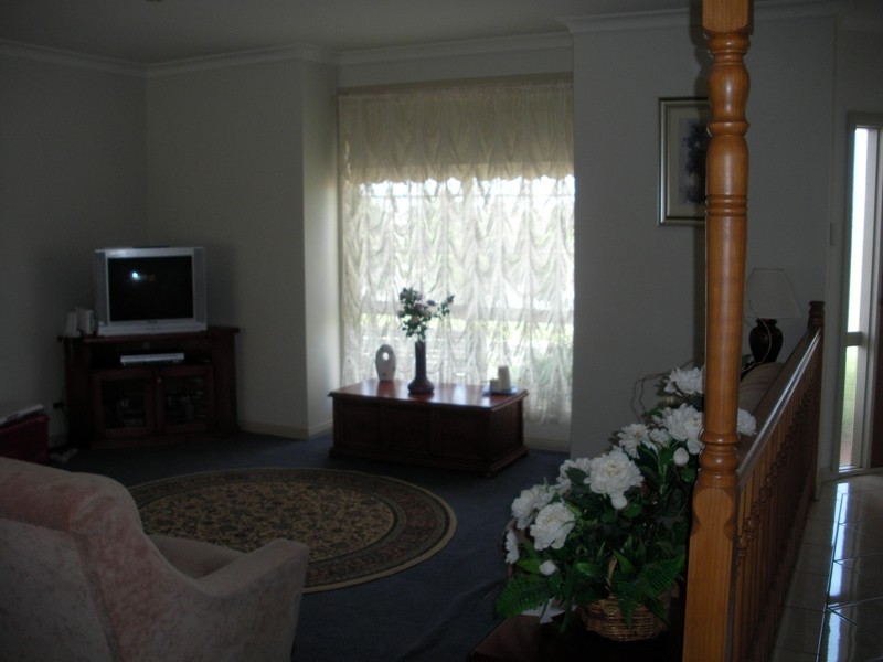 22  Valley View Grove, Melton VIC 3337