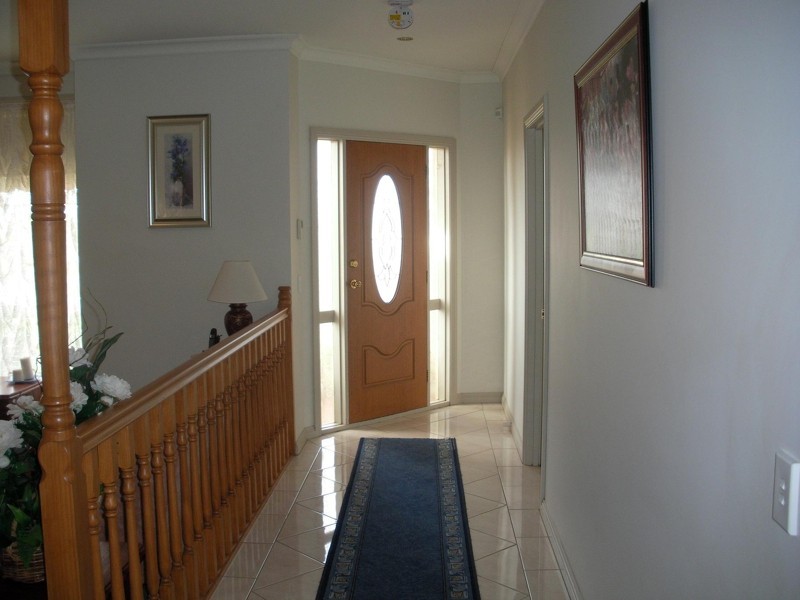 22 Valley View Grove, Melton VIC 3337