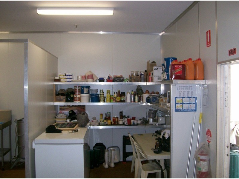 Shop 3 /75 Old Coast Road, Australind WA 6233