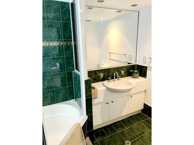 279 Esplanade, Cairns City QLD 4870