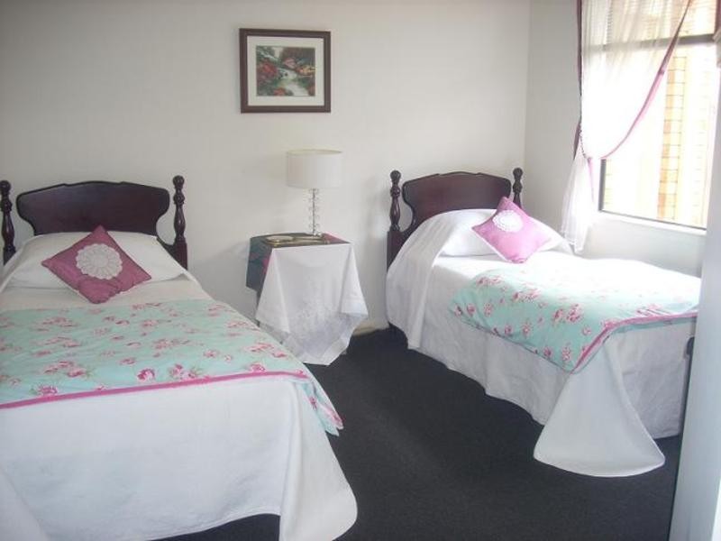 12 Ratcliffe Way, Lynbrook VIC 3975