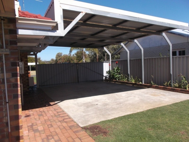 10 Sulphur Street, Withers WA 6230