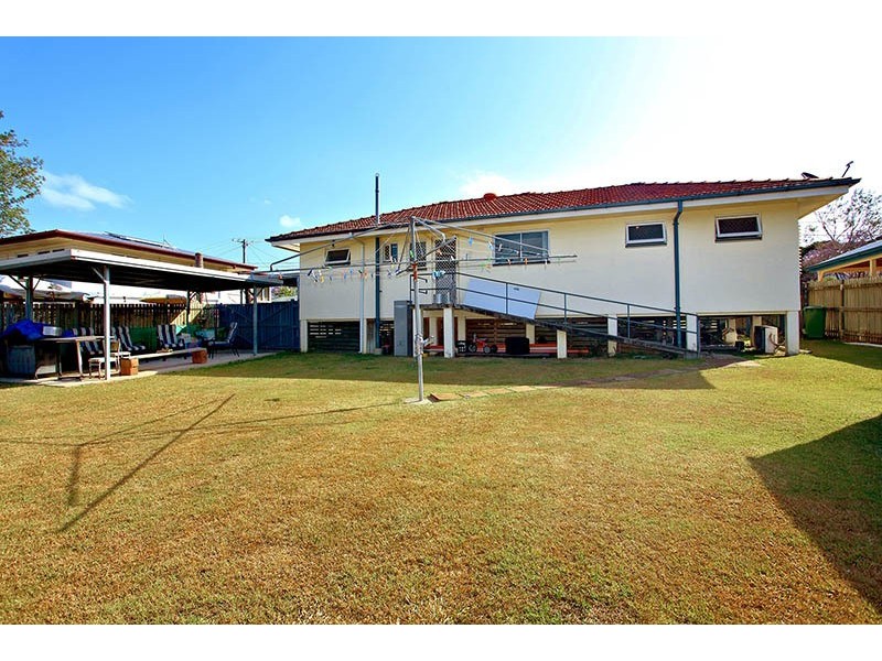 26 Price Street, Riverview QLD 4303