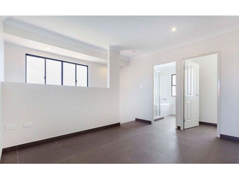 26 Meadow St, North Mackay QLD 4740