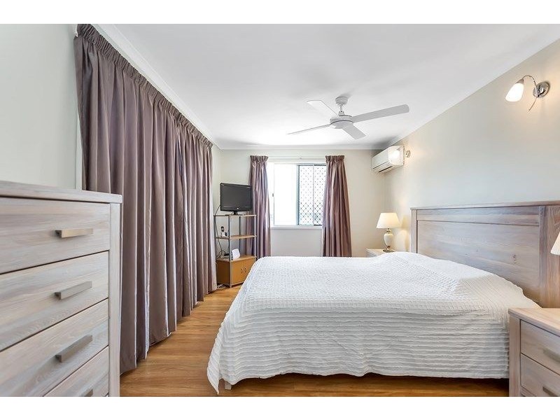11 Pelican St, Slade Point QLD 4740