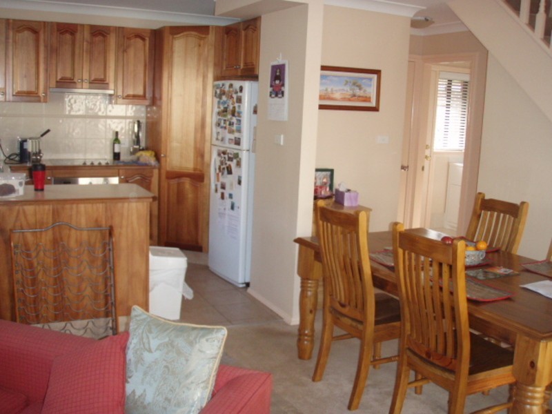 2/92 Toronto Parade, Sutherland NSW 2232