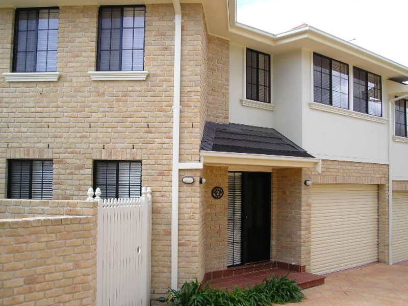 2/92 Toronto Parade, Sutherland NSW 2232