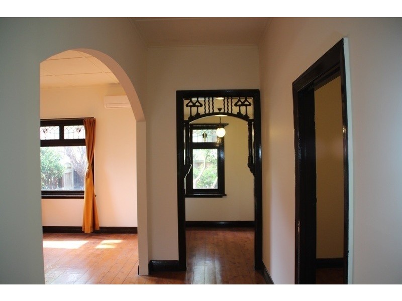 284 Mount Dandenong Road, Croydon VIC 3136