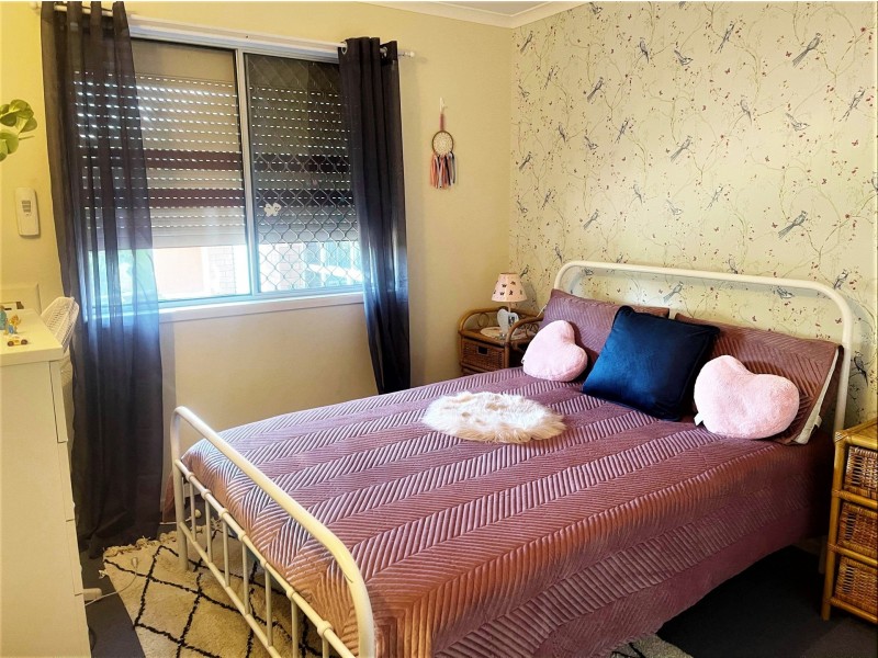 4 Harveys Road, Beaconsfield QLD 4740