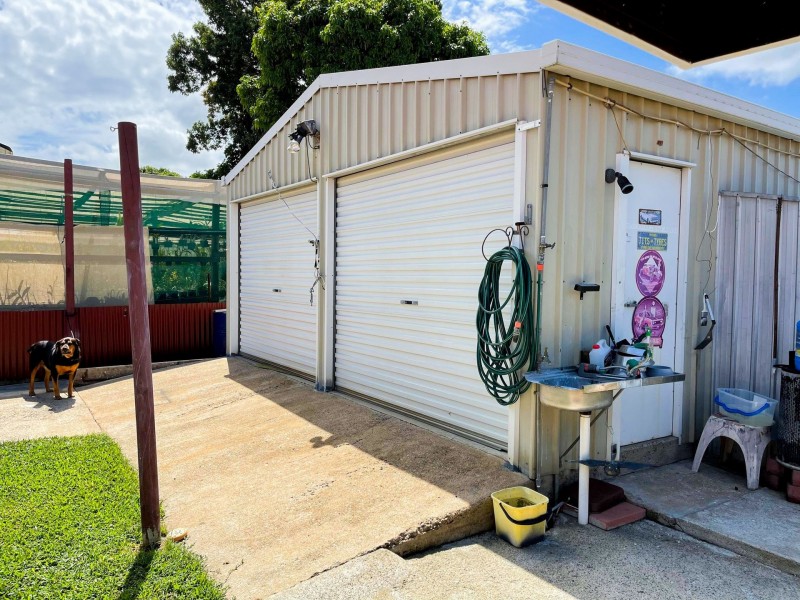 4 Harveys Road, Beaconsfield QLD 4740