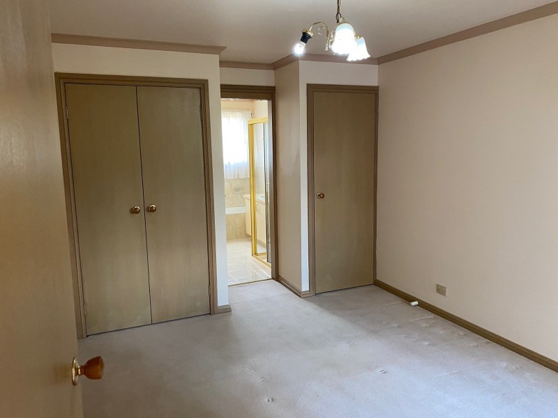 2/9 DEVON DRIVE, Doncaster East VIC 3109