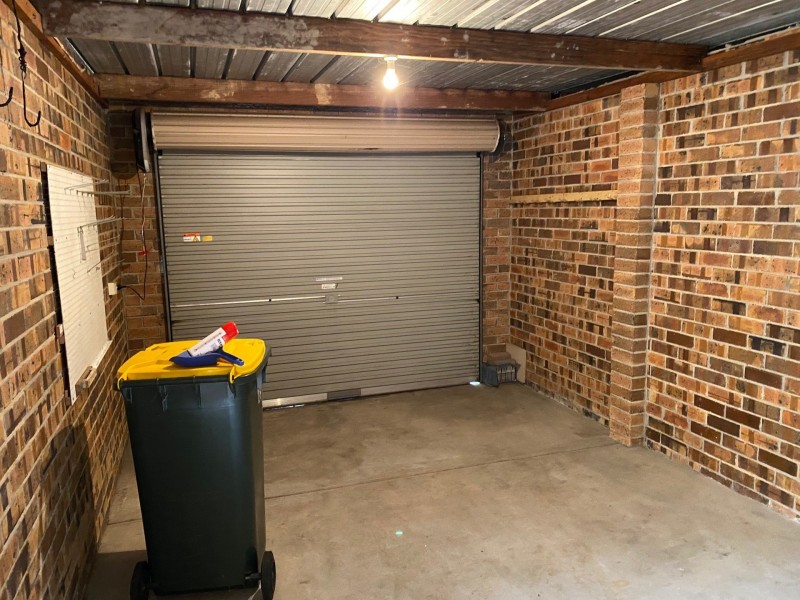 2/9 DEVON DRIVE, Doncaster East VIC 3109