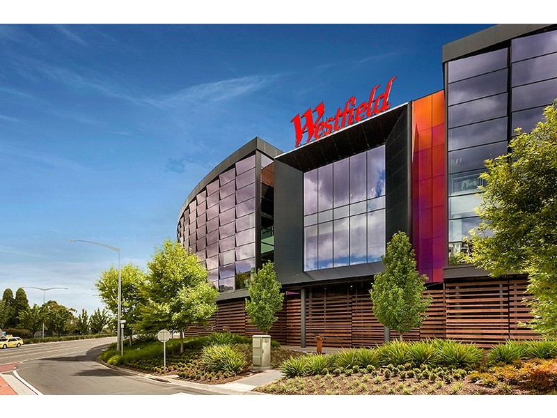 2/9 DEVON DRIVE, Doncaster East VIC 3109