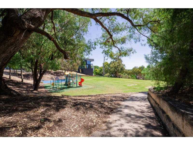 2/51 Riversdale Road, Rivervale WA 6103