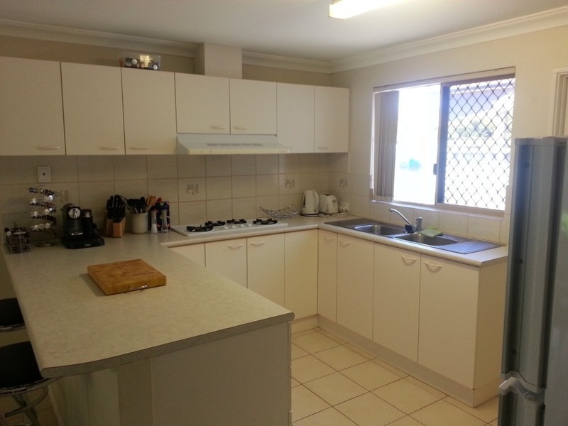 2/67 Mallard Way, Cannington WA 6107