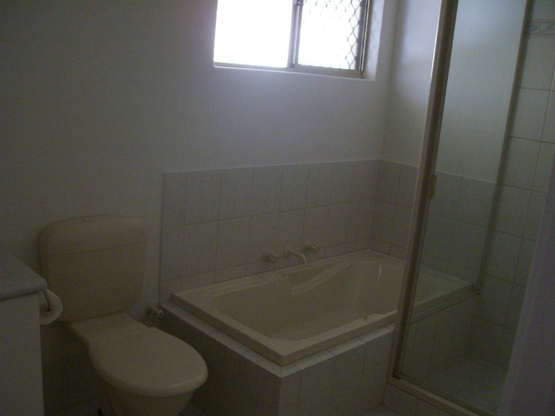 2/67 Mallard Way, Cannington WA 6107