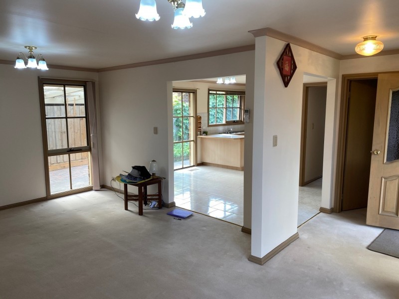 2/9 DEVON DRIVE, Doncaster East VIC 3109