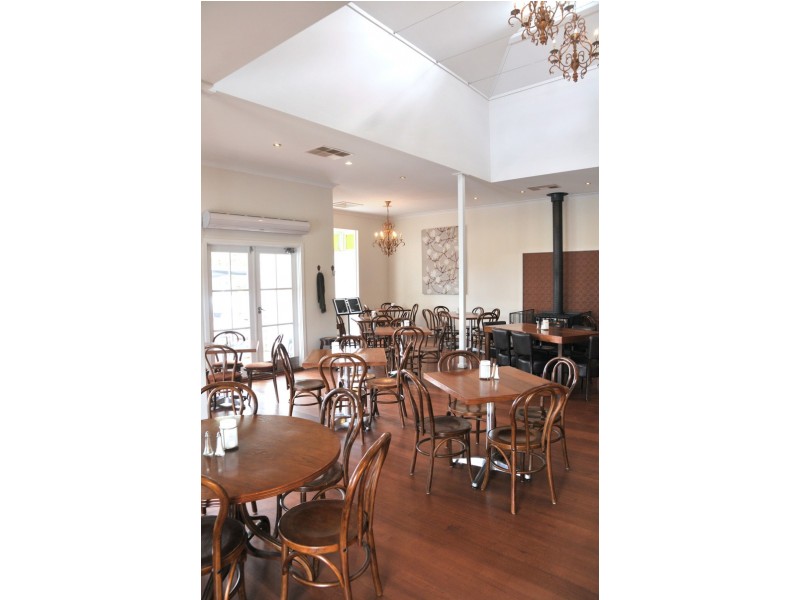 35 Grant Street, Alexandra VIC 3714