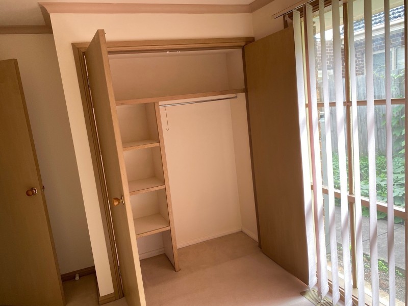 2/9 DEVON DRIVE, Doncaster East VIC 3109