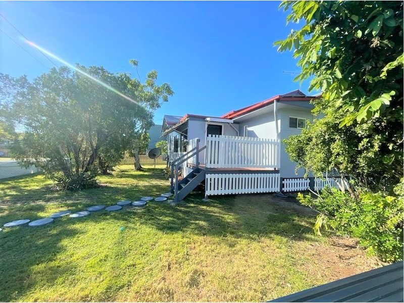 300 Slade Point Rd, Slade Point QLD 4740