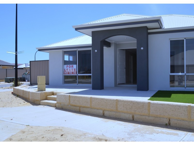 52 Villatella Gardens, Piara Waters WA 6112