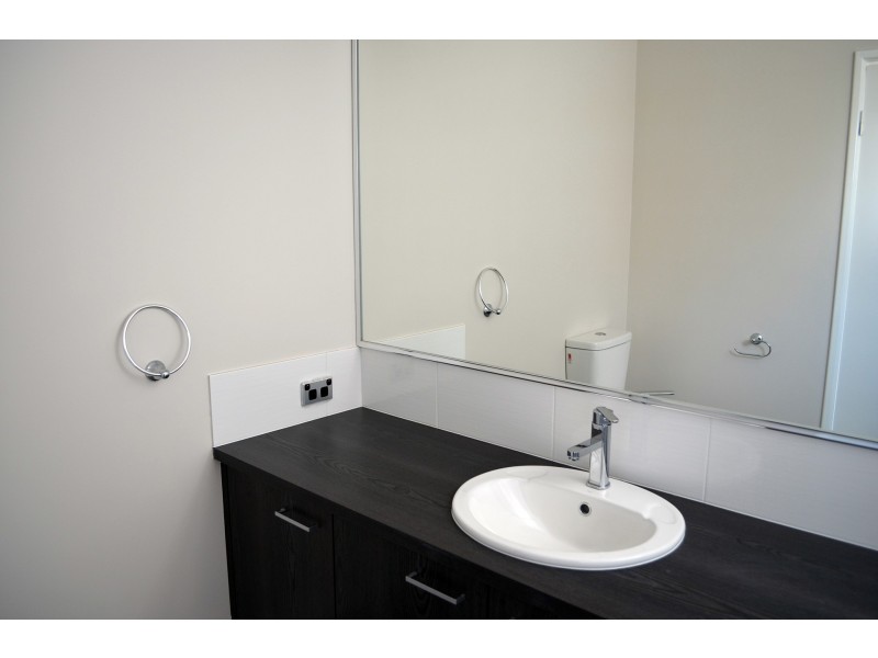 52 Villatella Gardens, Piara Waters WA 6112