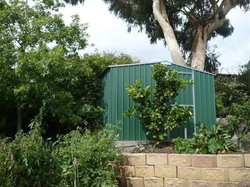 60 Derwent Avenue, Lindisfarne TAS 7015