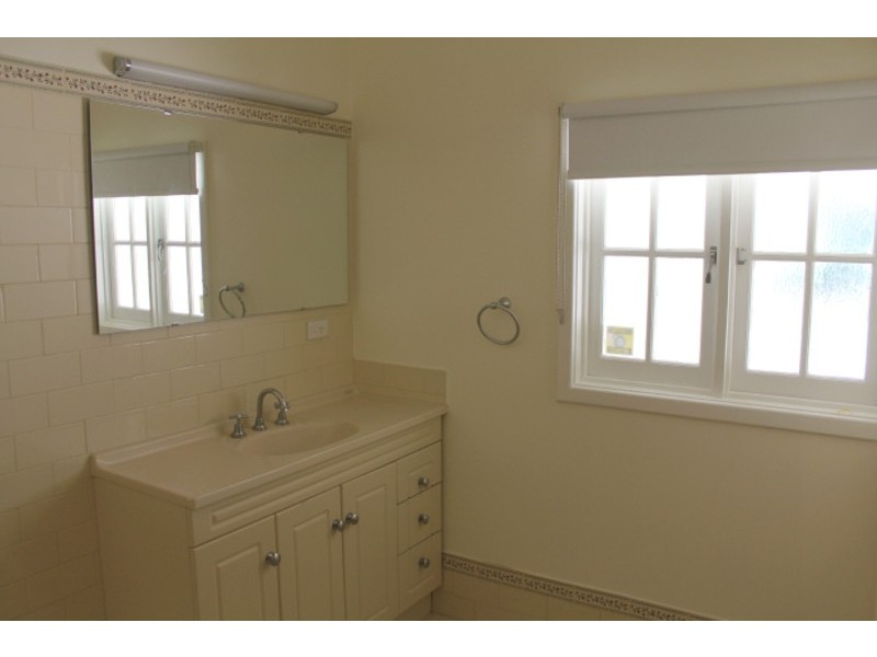 120 River View Avenue, South Guildford WA 6055