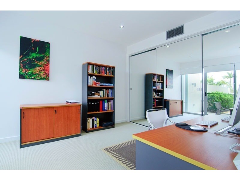 7529 Springfield Drive, Hope Island QLD 4212