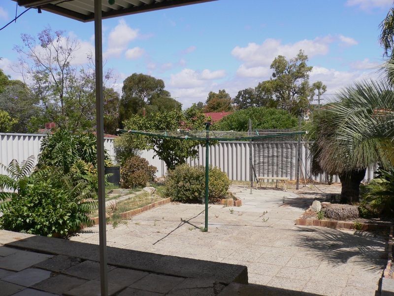 23 Caliban Way, Coolbellup WA 6163