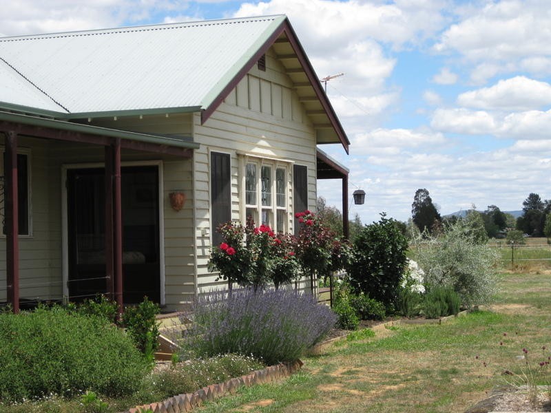 130 Milawa Bobinawarrah Rd, Wangaratta VIC 3677